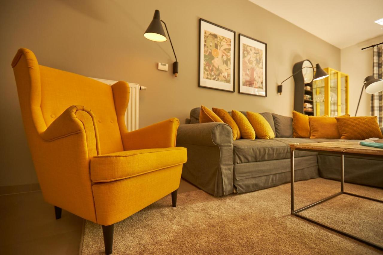 Вилла Seayou Yellow House Рогово Экстерьер фото