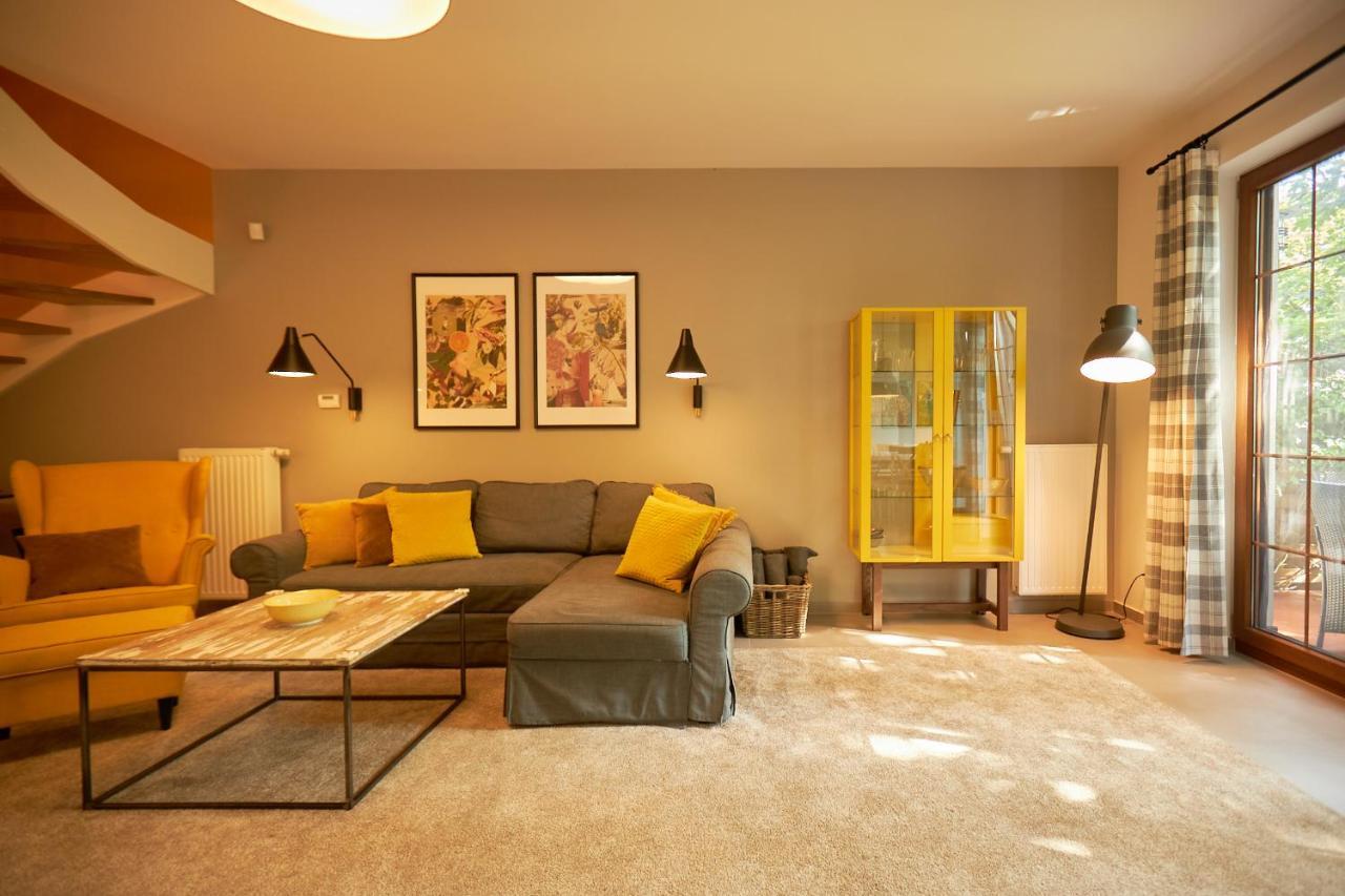 Вилла Seayou Yellow House Рогово Экстерьер фото