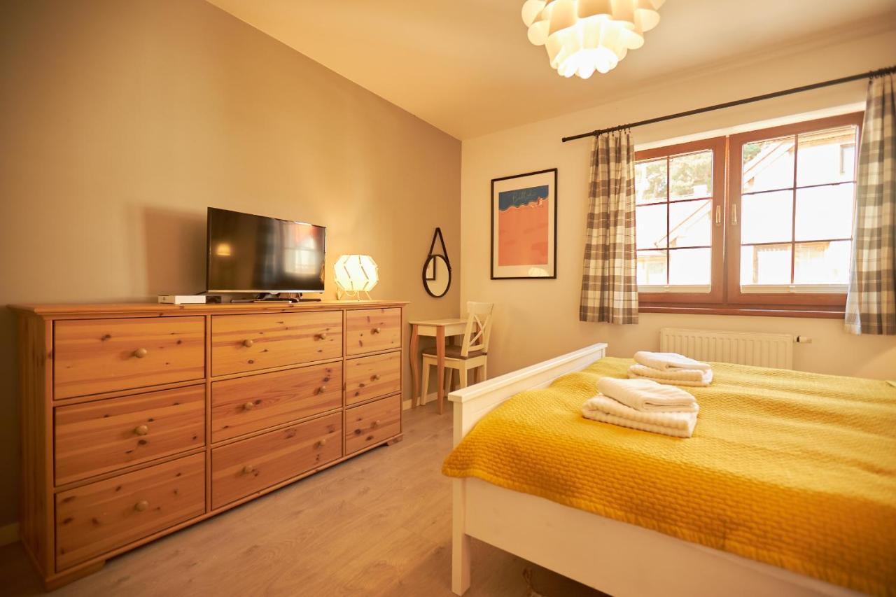 Вилла Seayou Yellow House Рогово Экстерьер фото