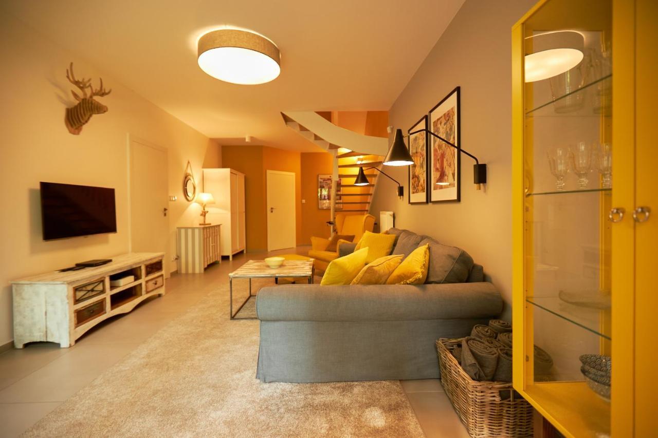 Вилла Seayou Yellow House Рогово Экстерьер фото