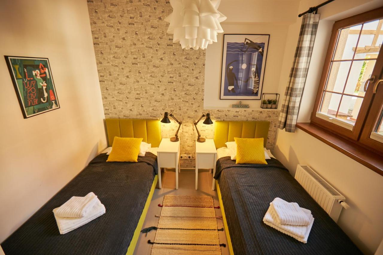 Вилла Seayou Yellow House Рогово Экстерьер фото